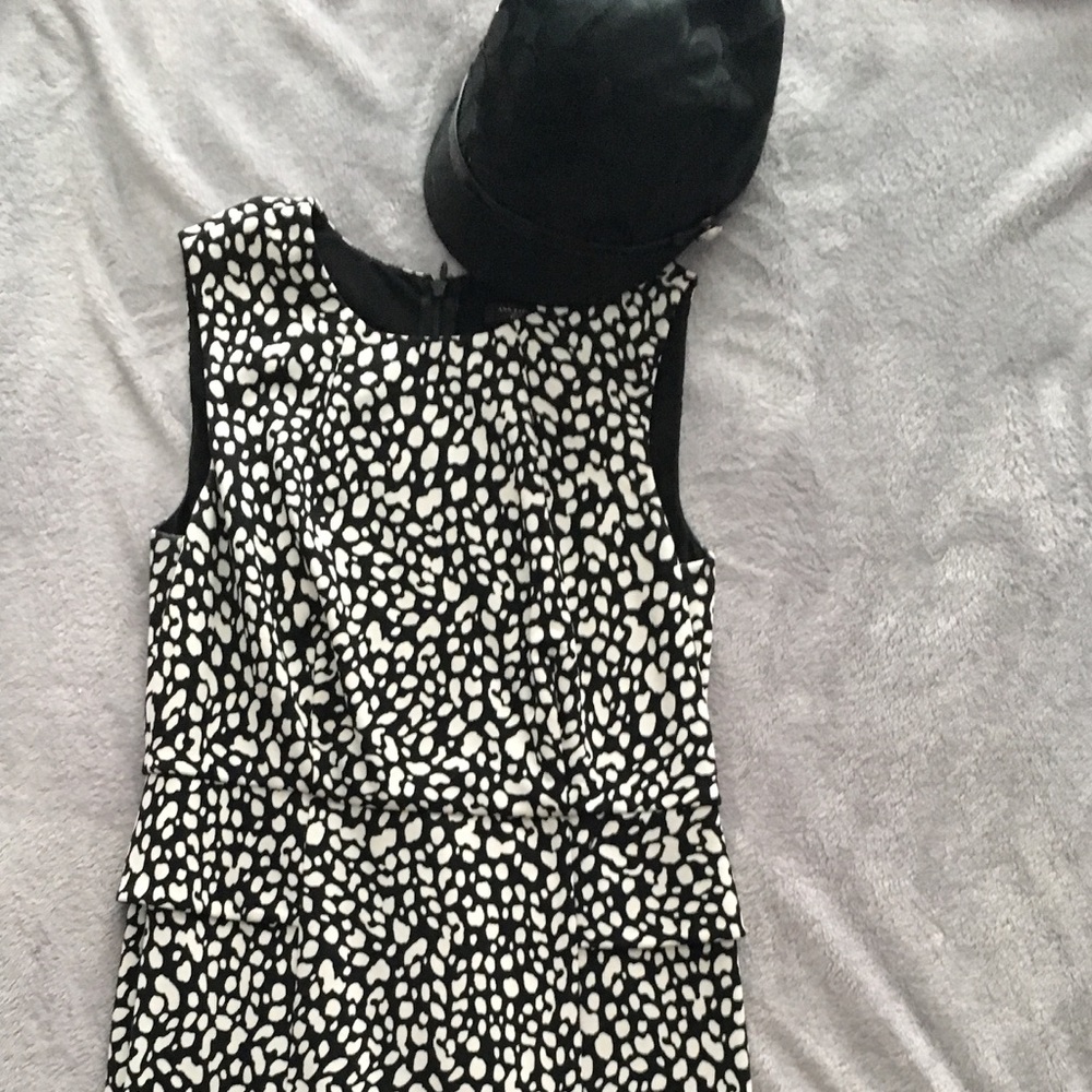 Ann Taylor 4P Black and White Leopard Print Dress